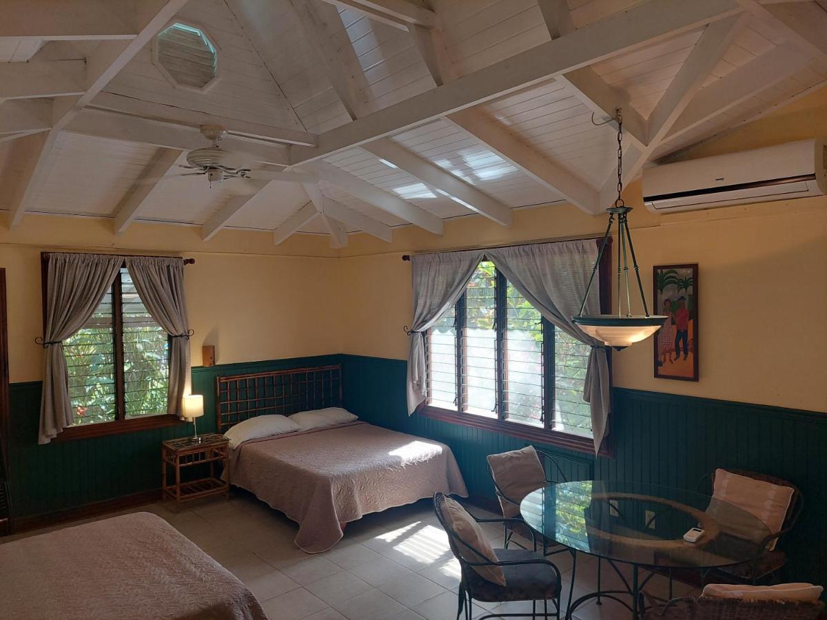 Playa Negra Guesthouse Cahuita Bagian luar foto