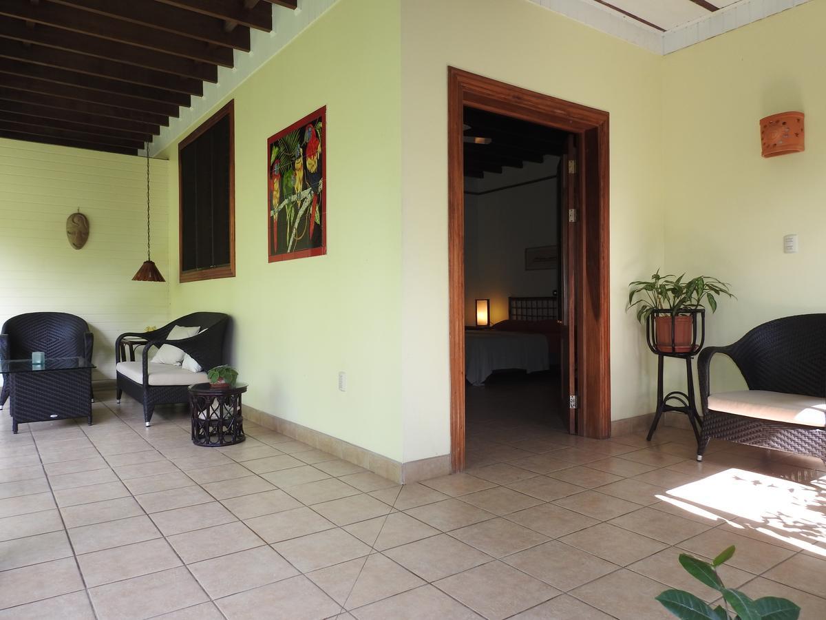 Playa Negra Guesthouse Cahuita Bagian luar foto