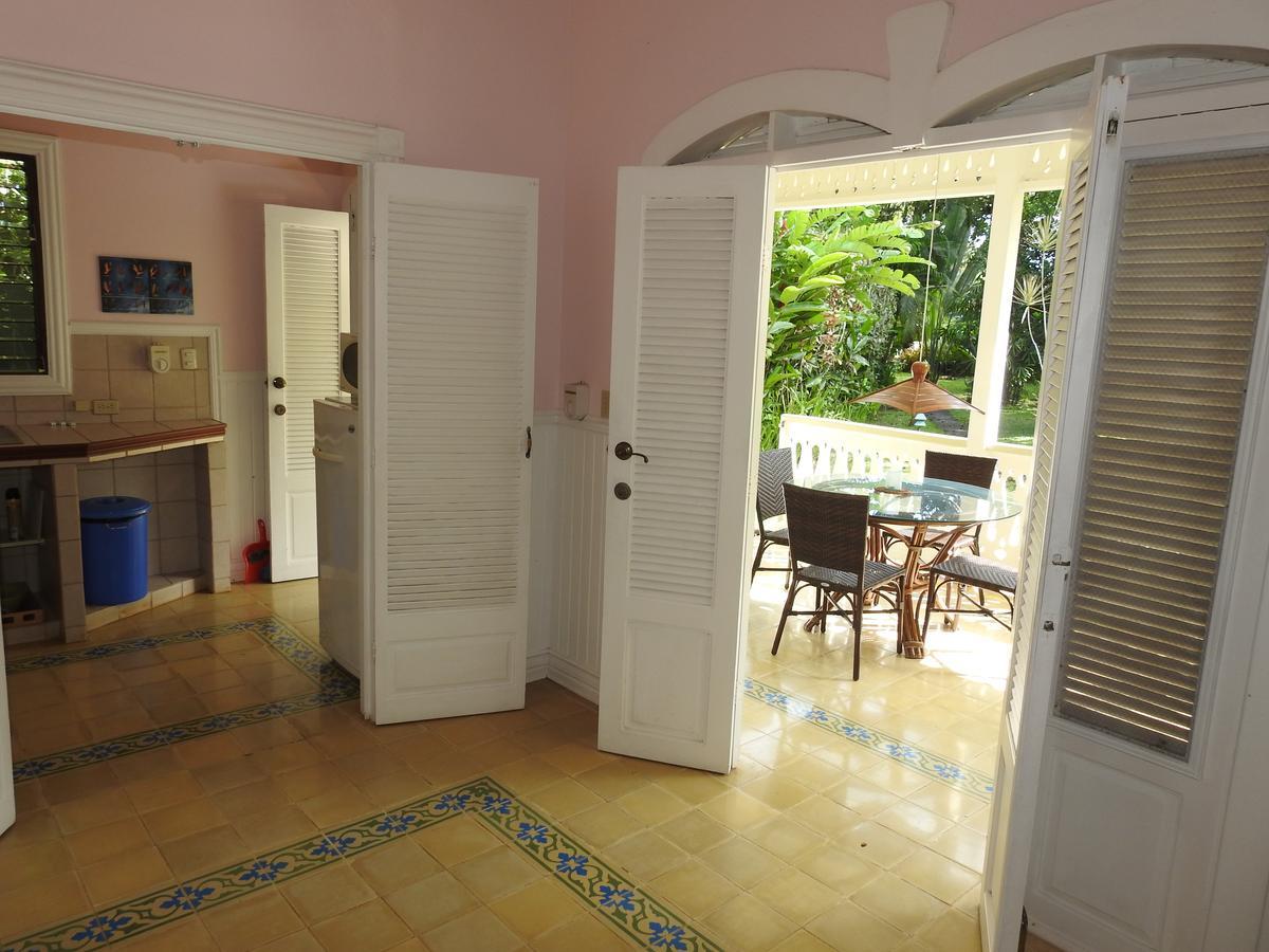 Playa Negra Guesthouse Cahuita Bagian luar foto