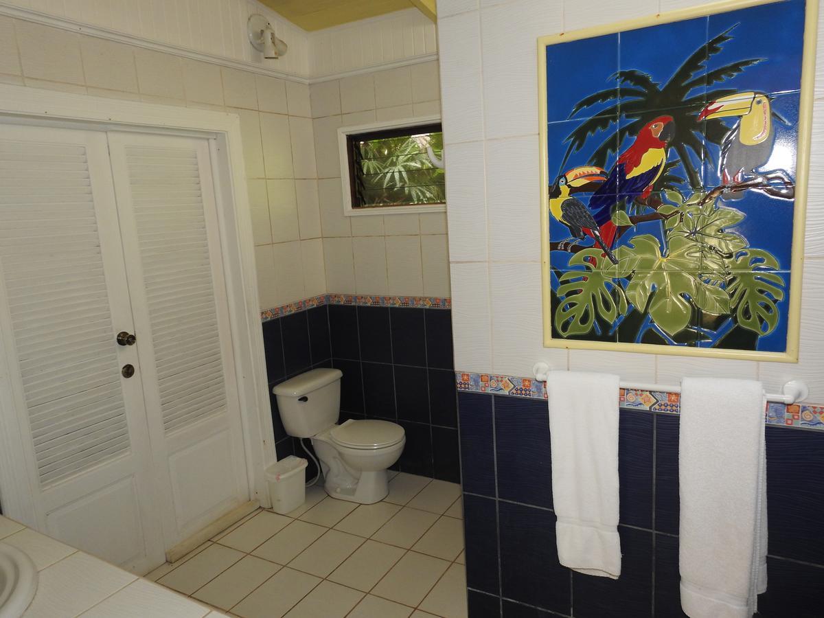 Playa Negra Guesthouse Cahuita Bagian luar foto