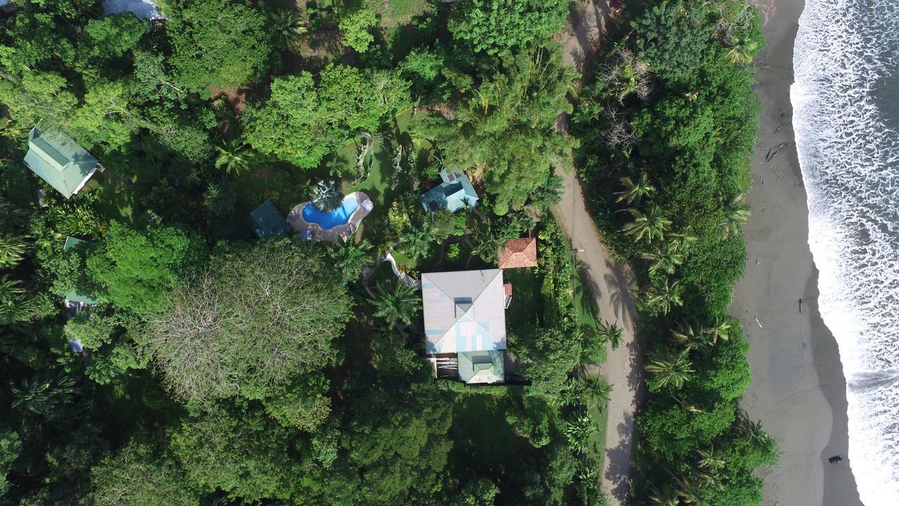 Playa Negra Guesthouse Cahuita Bagian luar foto