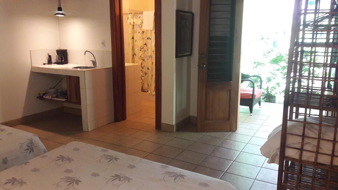 Playa Negra Guesthouse Cahuita Bagian luar foto
